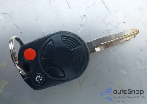 2011 Ford Escape Xlt z USA, uszkodzony, nr VIN 1FMCU9D77BKC53204